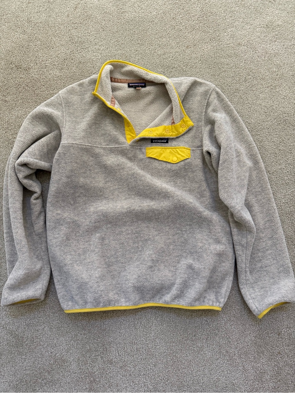 Patagonia Synchilla Gray Fleece Pullover with Yellow Trim